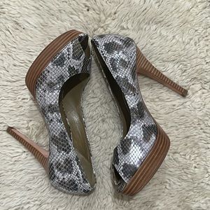 COLE HAHN Snake Print Leather Platform sleep Toe Heels size 7.5